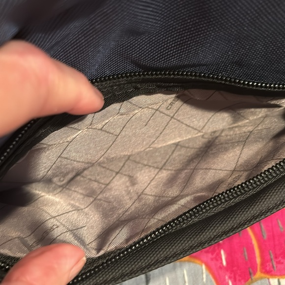 CREPIER BELTMONT TOILETRY BAG - Picture 5 of 8